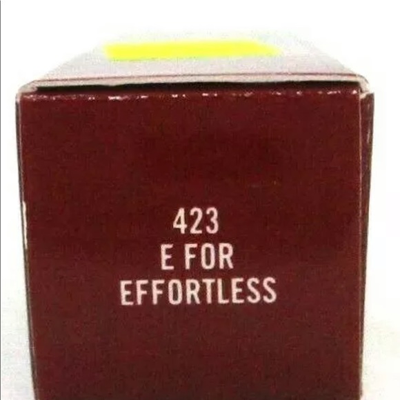Mac Love Me Lipstick E For Effortless New in Box - Picture 6 of 13